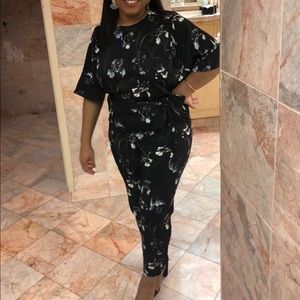 H&M floral jumpsuit! Perfect for wedding or special occasion.